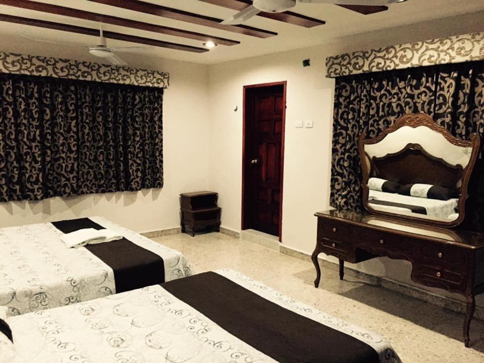 Hostal Kin-Beh Hostel Valladolid  Kültér fotó