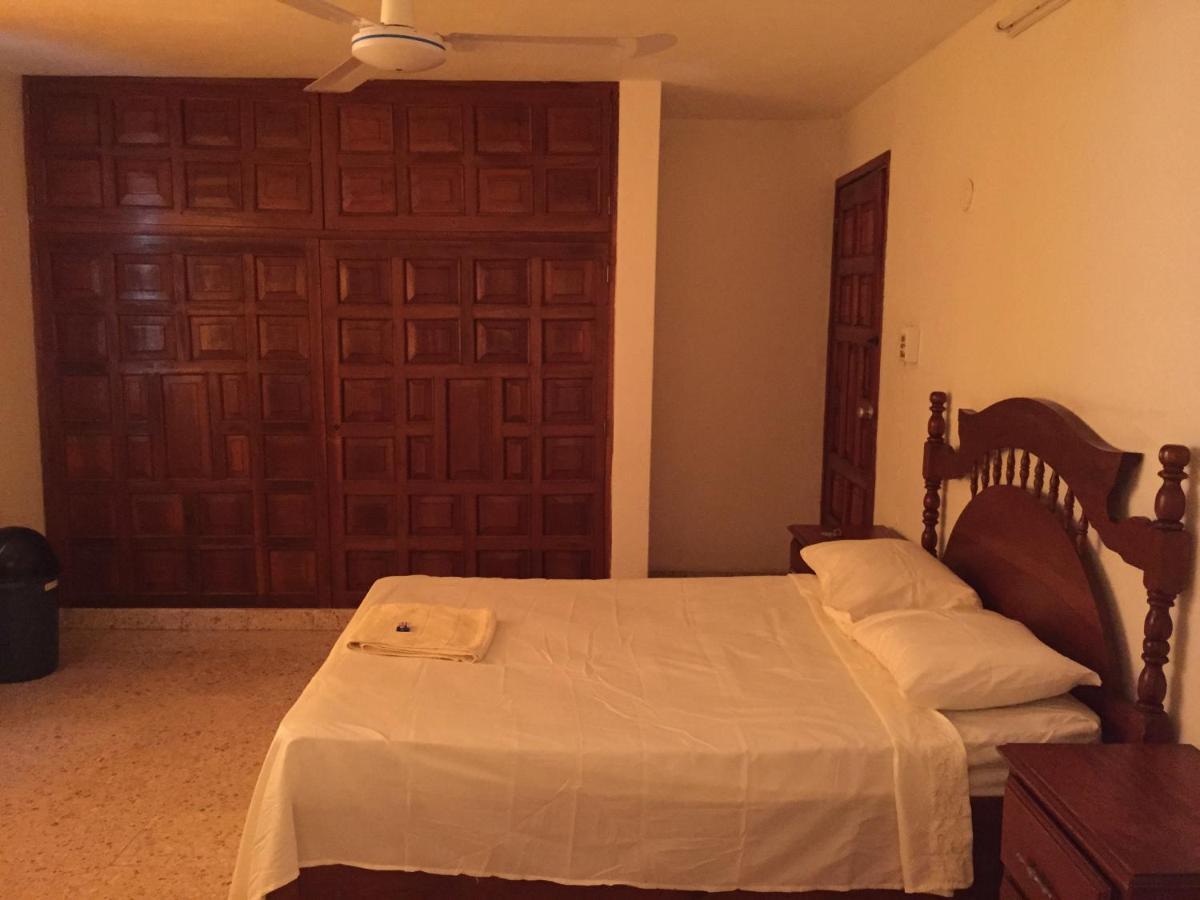 Hostal Kin-Beh Hostel Valladolid  Kültér fotó